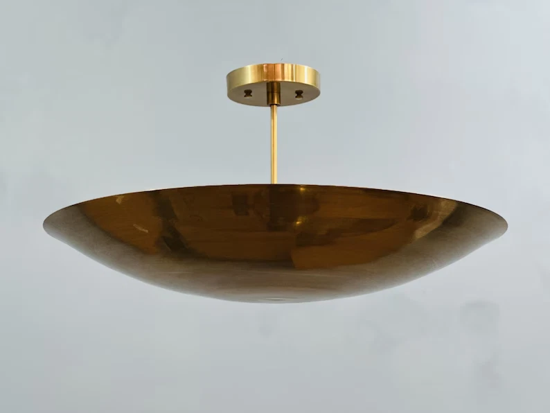 Elegante luz de techo de 6 luces - Colgante de mediados de siglo moderno de latón crudo Foto 4 de 4