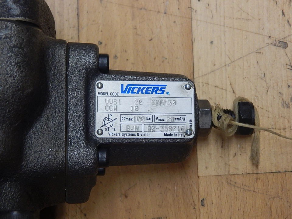 Vickers Flügelzellenpume Pumpe 100 bar, 02-359175, VVS1 20 SRRM30,CCW10, 20cm³ - Bild 2 von 4