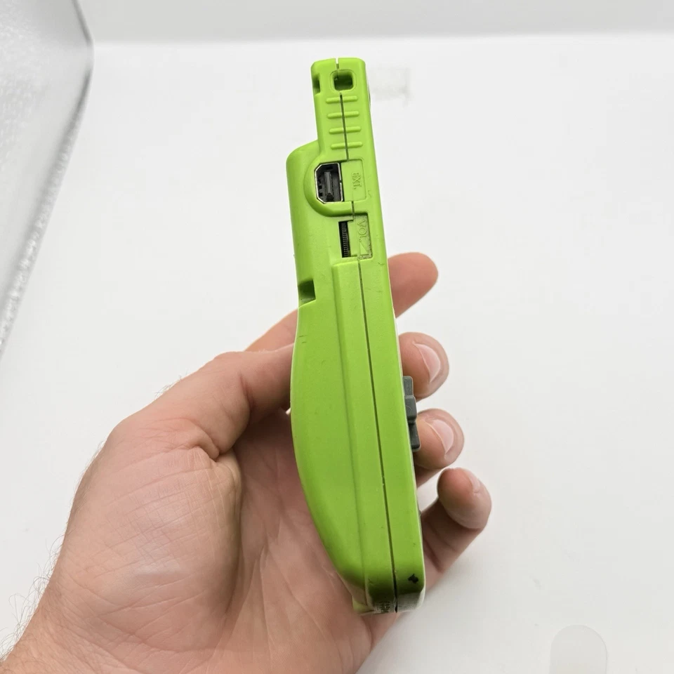 NINTENDO GAME BOY COLOR VERDE - ORIGINALE - TESTATO E FUNZIONANTE - Immagine 4 di 4