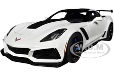 2019 CHEVROLET CORVETTE C7 ZR1 ARCTIC WHITE 1/18 MODEL CAR BY AUTOART 71270