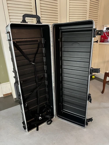 SKB Stand Case w/ Wheels, Straps & TSA Latches,  SKB-4816W ATA- Black