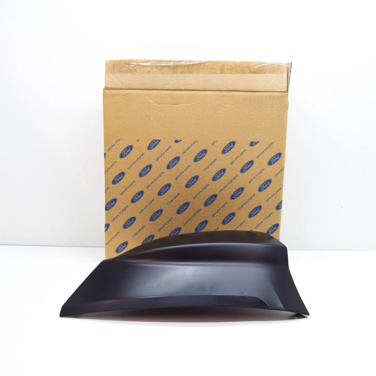 FORD ECOSPORT MK2 BK Front Right Bumper Cover Trim 2197417 NEW  