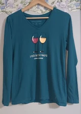 Life Is Good Medium Green I Go Both Ways Wine Lounge Fun Crusher Long Sleeve Top