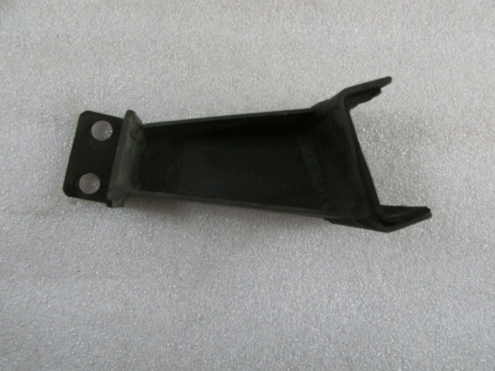 Lamborghini Gallardo, Lower Oil Cooler Bracket, Used, P/N 400317829B