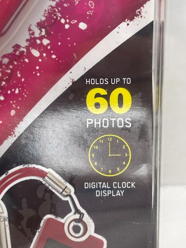 Coby Digital Photo Viewer Cliphanger Keychain - DP-152 (Red) - Picture 2 of 5