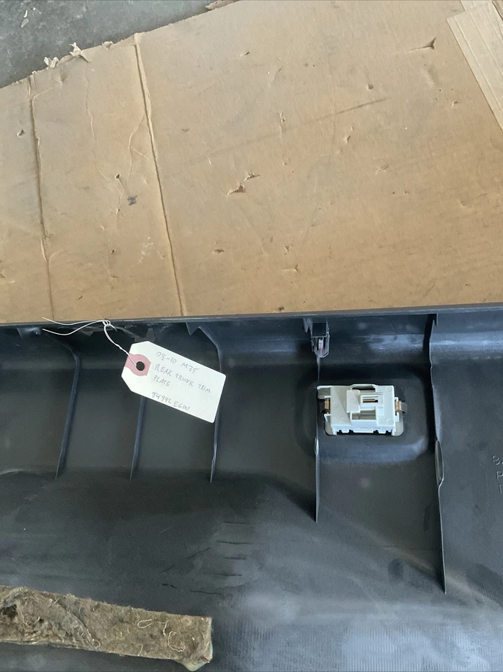 06-10 英菲尼迪 M35 M45 后备箱车身面板装饰板 84992-EG000 — 第 4/4 张图片