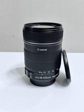 Canon EF-S 18-135 mm IS 1:3.5-5.6 Bildstabilisiertes Objektiv - für Canon EOS