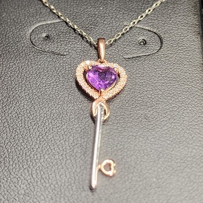 Infinite Love Herz Amethyst & 1/8 ct. tw. Diamant Schlüssel Anhänger Silber + 10k IKS