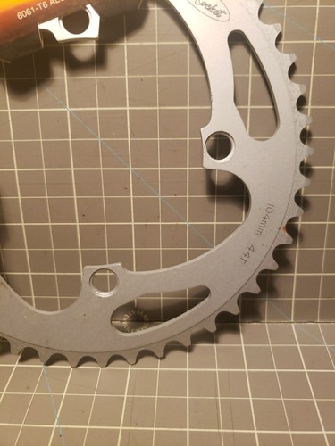 NOS Rocket Rings 44 Tooth Chainring 104mm BCD 4 bolt Silver 6061 Made in the USA - Picture 3 of 5