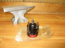 R&I Dura-Scape GH-30A *NEW OLD STOCK* Pneumatic Gripper