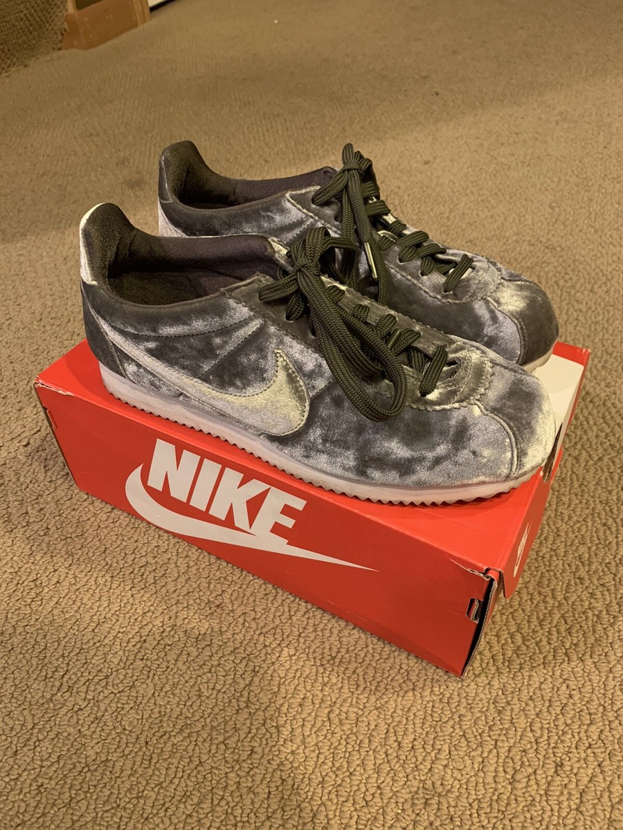 Nike Women's Cortez Green Classic LX Crushed Velvet Women's Nike Women's Cortez Green Classic LX Crushed Velvet Women's