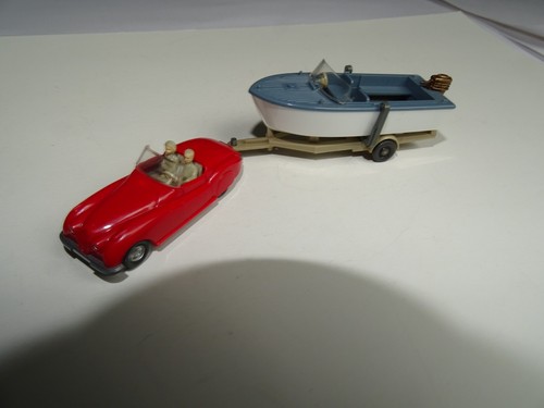 Wiking 1:87 Jaguar XK, Typ 2, rot mit Motorbootanhänger !!!  - Afbeelding 1 van 4