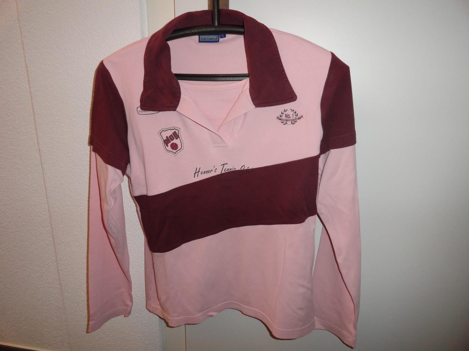 pink and red long sleeve 2-in-1 shirt by Tompson in size XL