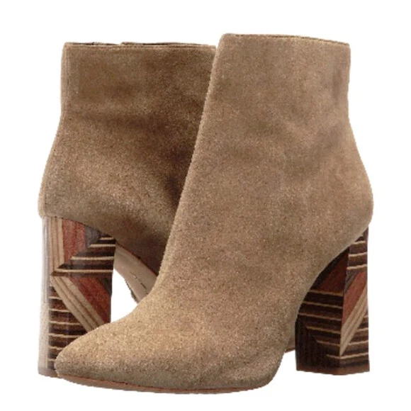 NEW Vince Camuto Women Brynta2 Geometric Wood Block Heel Slim Above Ankle Bootie Foto 2 de 4