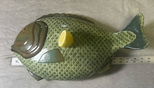 Dept 56 Vintage Fish Soup Tureen Bowl with Lemon Detail – Rare Ceramic Server - Picture 24 of 24