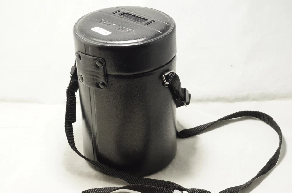 Minolta Lens Case LH-1044 for AF Zoom Lenses As-Is [M-58] - Image 2 of 4