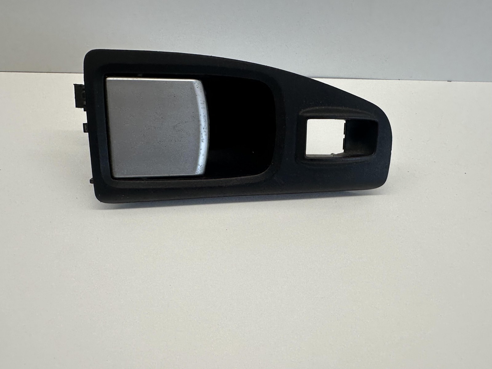 MANIGLIA INTERNA POSTERIORE SINISTRA PER FIAT Idea 3° Serie 735420496 (08>)