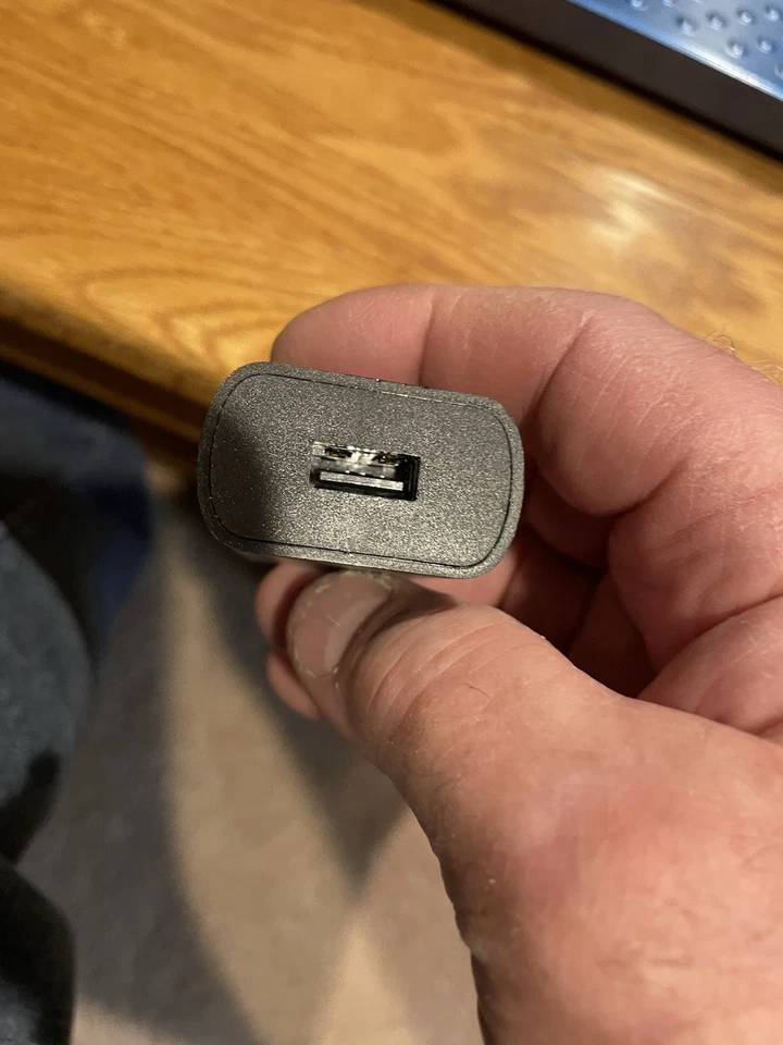 ZTE Travel USB Power Adapter 5.0V 1A - Black (Used) - Image 3 of 3