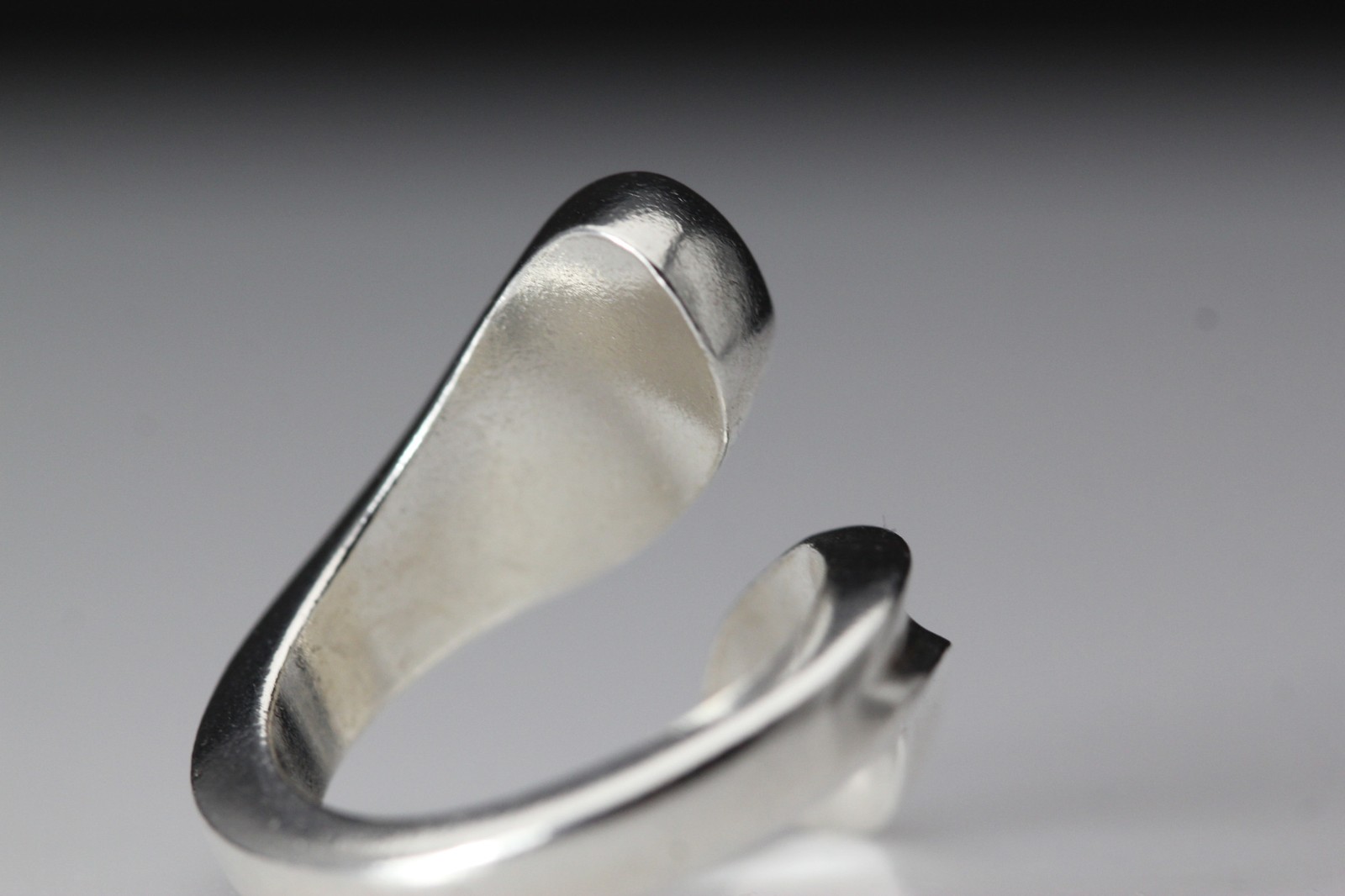 925 Sterling Silver Chunky Solid Bypass Size 6.5 … - image 8