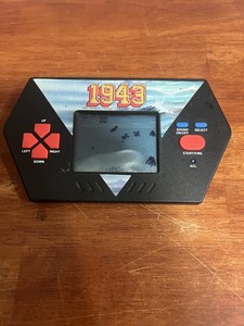 1943: Battle of Midway Akklaim Handheld Electronic Video Game 1989 tested