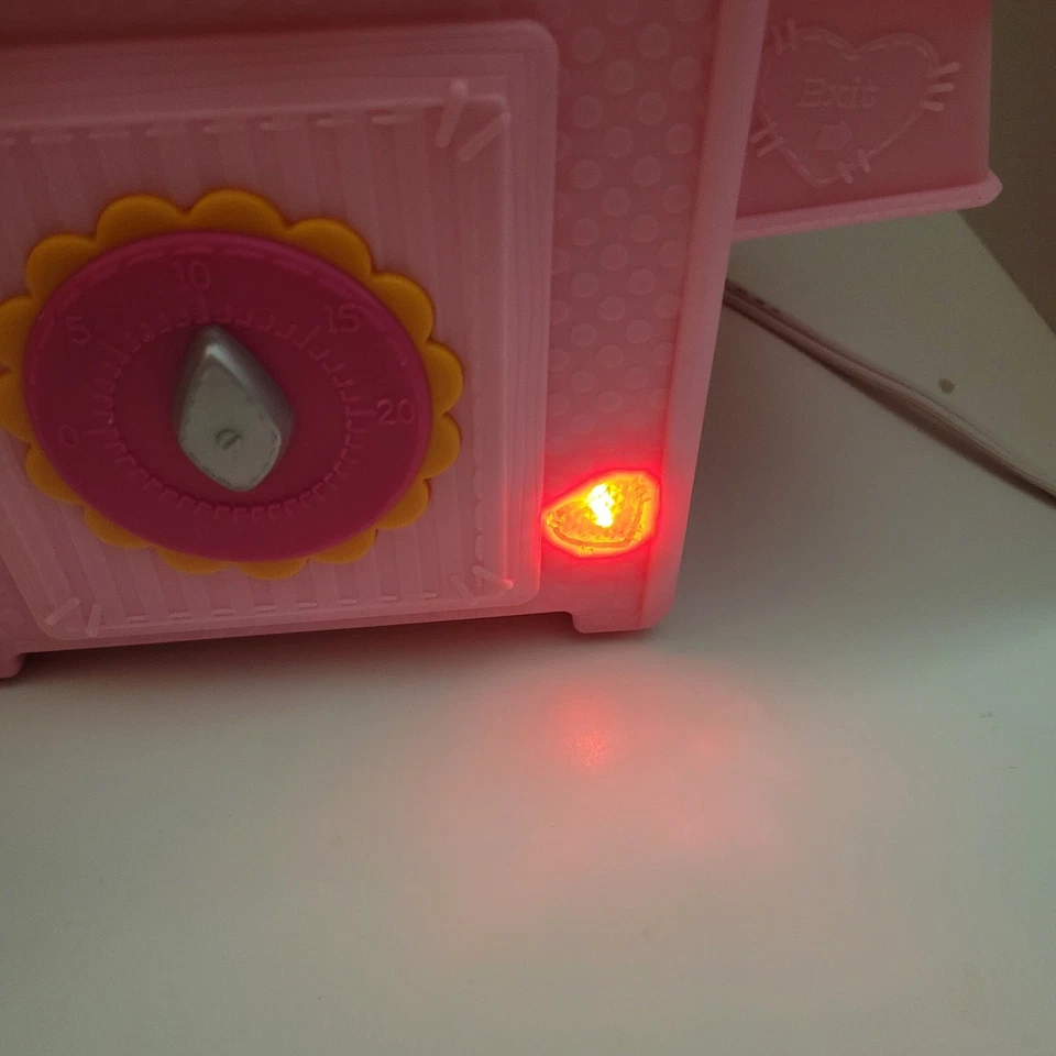 Horno para hornear Lalaloopsy y accesorios - Espátula, tazas medidoras, manual con caja Foto 2 de 4