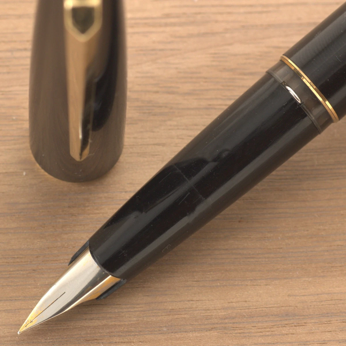 Extra Fine (EF) Nib Collectible Montblanc Fountain Pens for sale