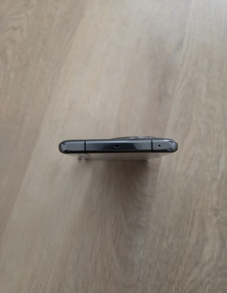 Smartphone OnePlus 11 - 5G  6,7" 8 GB Ram 128 GB Nero in GARANZIA  - Immagine 4 di 4