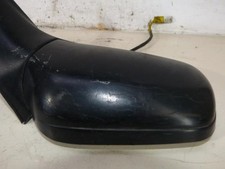 Retroviseur droit (ou coque) Nissan SUNNY