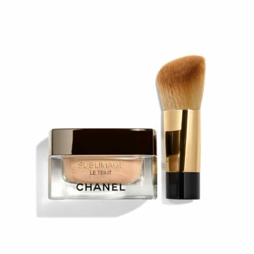 CHANEL Hypoallergenic Foundation