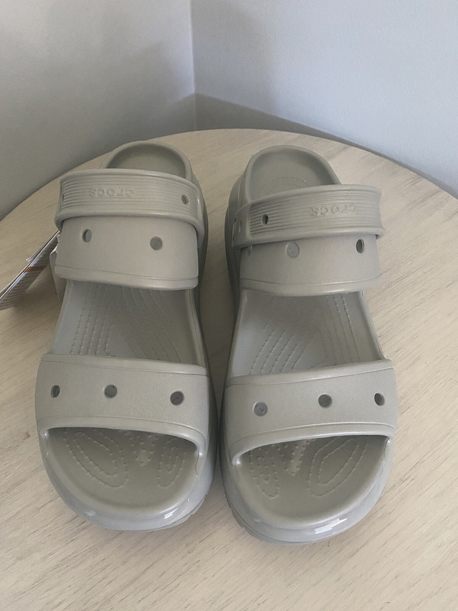 【関税込み】Crush High Shine Sandals - Crocs - Thermoplastic Crush High Shine Sandals - Crocs - Thermoplastic - Grey