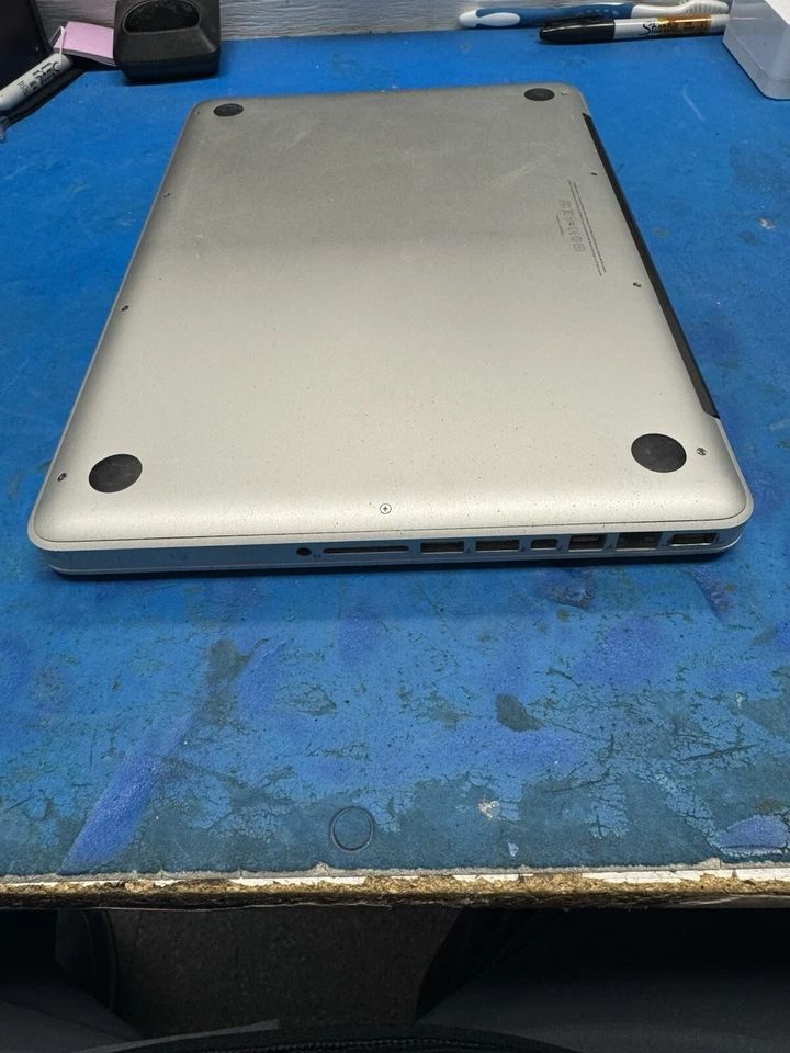 Apple Macbook Pro 13.3”intel Core  i7 2.9GHz 8GB RAM 250 SSD Super Fast - Image 4 of 4