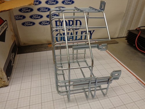 Briggs OEM NOS 697818 Muffler Hot Exhaust Shield Guard Cage Many 120202 120212 - Picture 4 of 6