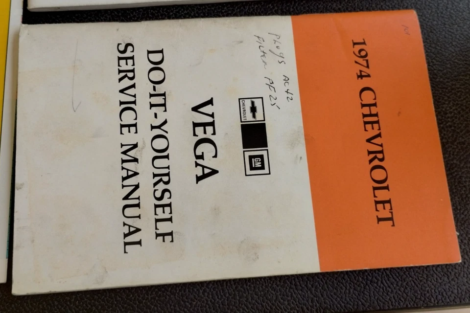 Chevrolet Vega 1974 manual del propietario manual de servicio programa de mantenimiento Foto 3 de 4