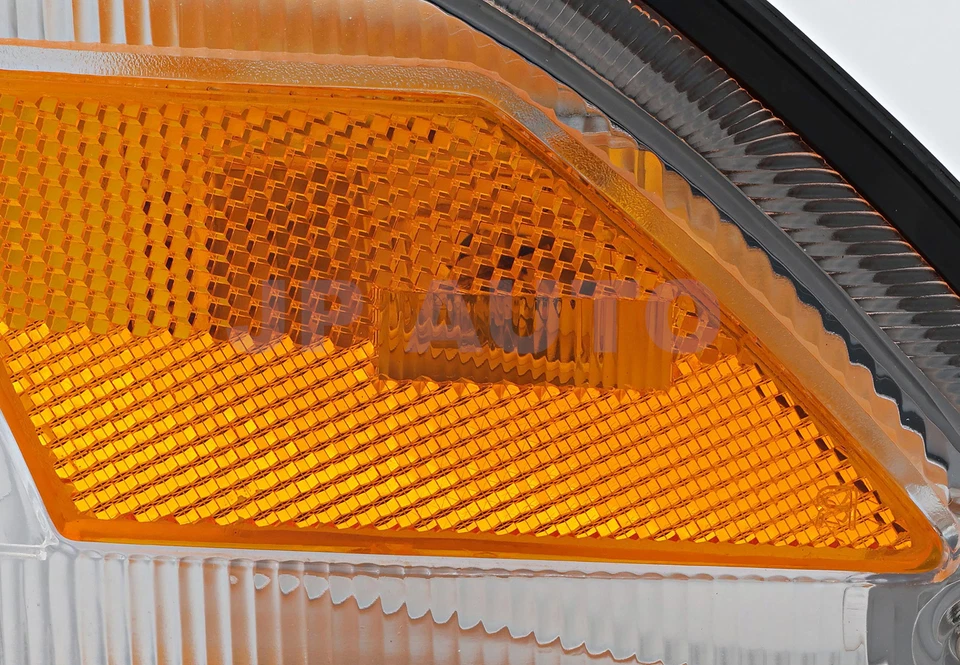 For 1988-1992 Toyota Corolla Sedan/Wagon Corner Light Driver Side - Image 3 of 4