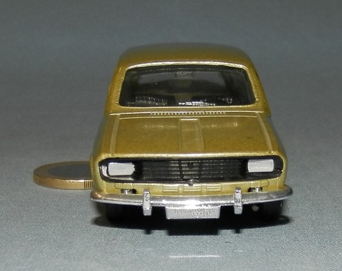 Solido 1/43 Ref. 22/1022: Renault R12 Break (olivgrün gold) - Bild 9 von 14
