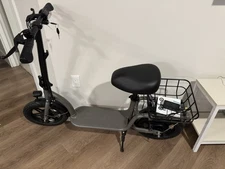GoTrax Flex Voyager Electric Scooter with Seat – Used Once, Excellent Condition