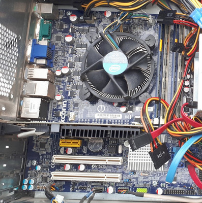 Mainboard Foxconn H55M-S - Intel Core i3 540 - 8 GB RAM - Passive Radeon HD 6450