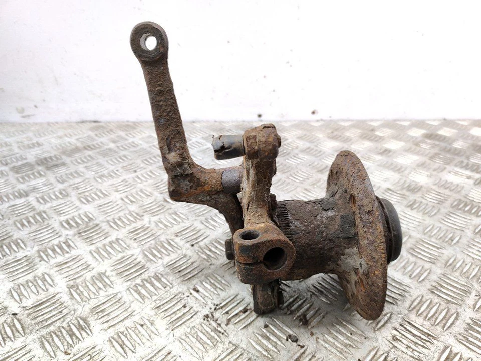 Mozzo Della Ruota Anteriore Destra Mercedes-Benz W124 E250 83kW Diesel 1995 Foto 4 de 4