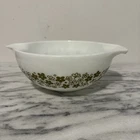 Vintage Pyrex 443 Spring Blossom Green Crazy Daisy 2.5 Qt Cinderella Bowl