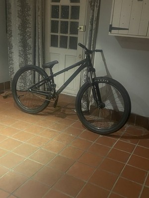Canyon Stitched 360 Dirt Jump Bike Short Frame | eBay UK