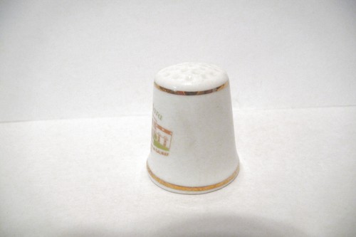 THIMBLE FBC ROYAL TARA IRELAND HALLMARKED WORLD'S GREATEST PORCELAIN HOUSES '85 - Picture 2 of 5