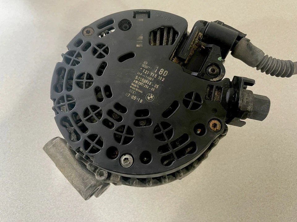 BMW X3 3.0Si E83LCI 2006-2010 ~ Alternador ~ 180A ~ 12317555926 Foto 2 de 4