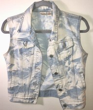 Nwot Mudd Womens Acid Wash Denim Vest Size Medium Blue Jean Button Front