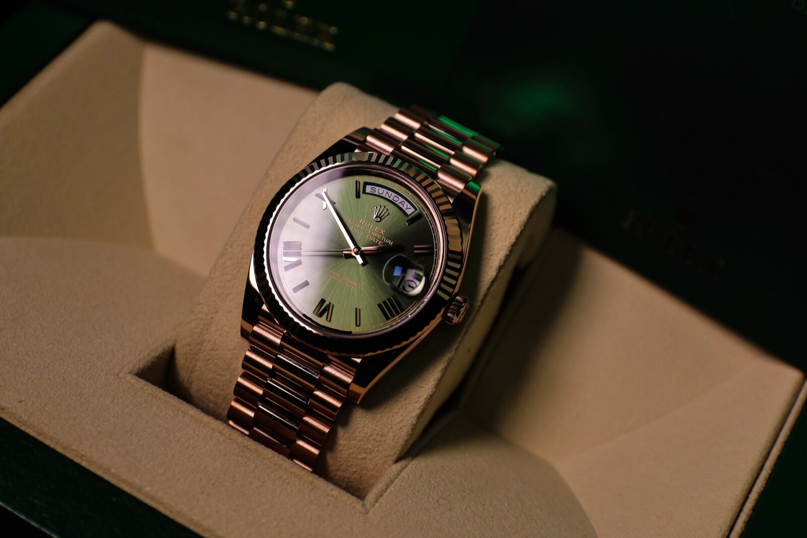Rolex Everose Day-Date Olive Dial 228235 2022 image 7