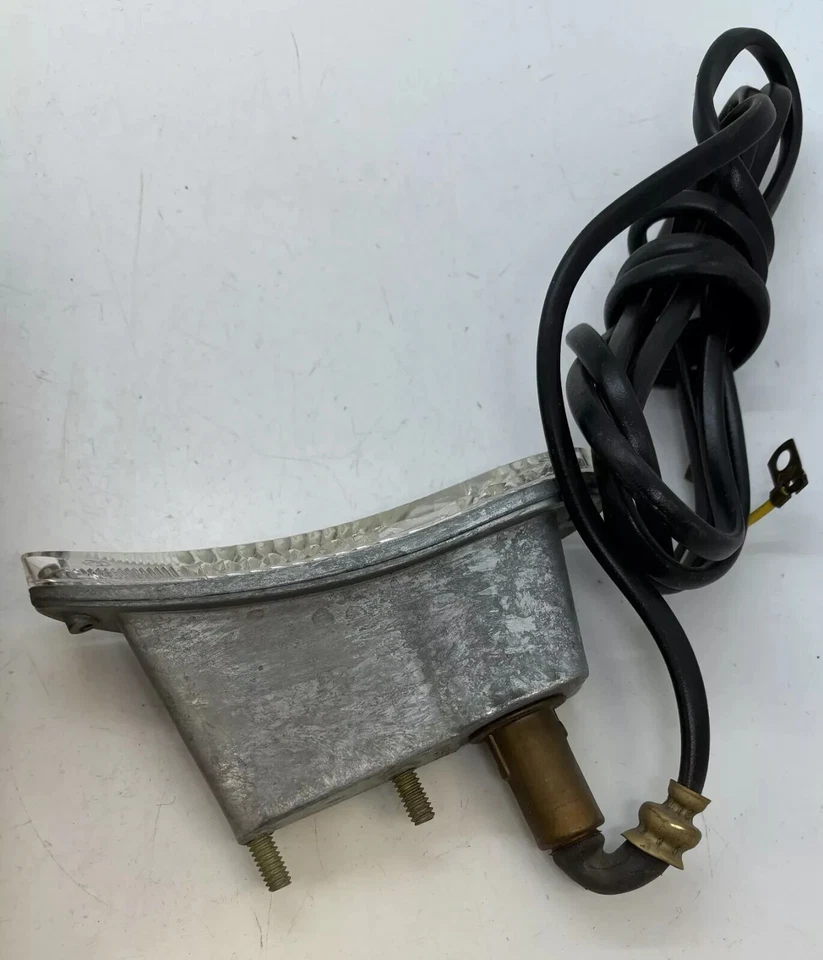 Conjunto de lámpara de estacionamiento Desoto Fireflite Firedome Adventurer 1956 1642067 nuevo en stock Foto 3 de 4