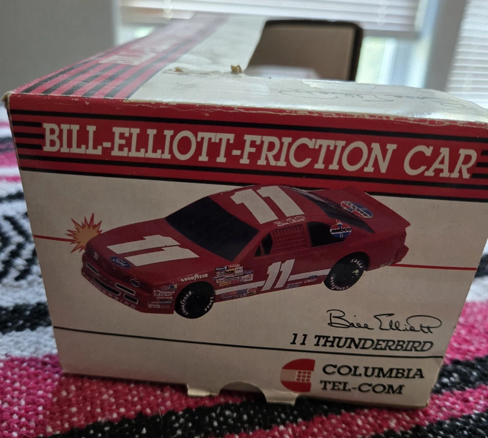 The Legend Bill Elliott #11 Friction Car NASCAR 5x Winner Collectible - Image 4 of 4