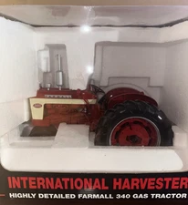 Farmall 340 Gas Narrow Front TRACTOR  1/16 SPEC CAST ZJD1507 #772