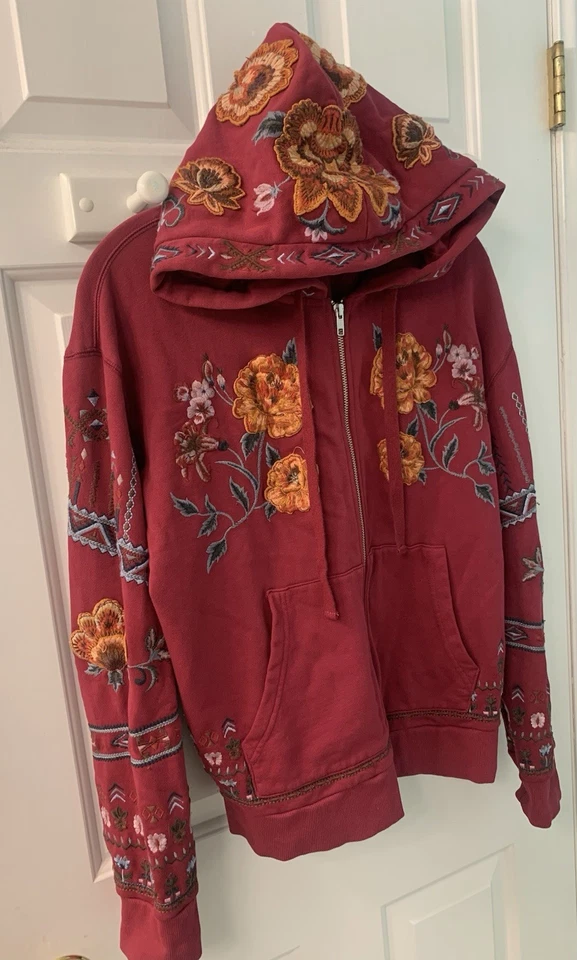 Driftwood Teddy 100% Cotton Embroidered Floral Hoodie - Women’s Size L - Image 3 of 4