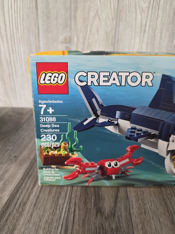 Deep Sea Creatures LEGO CREATOR 3-in-1: 31088 NOT COMPLETE w/manual Shark Crab - Image 2 of 4