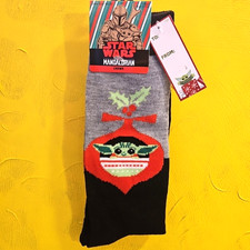 NWT Star Wars Mandalorian Disney Christmas Crew Socks w/Gift Tag Size 6.5-12